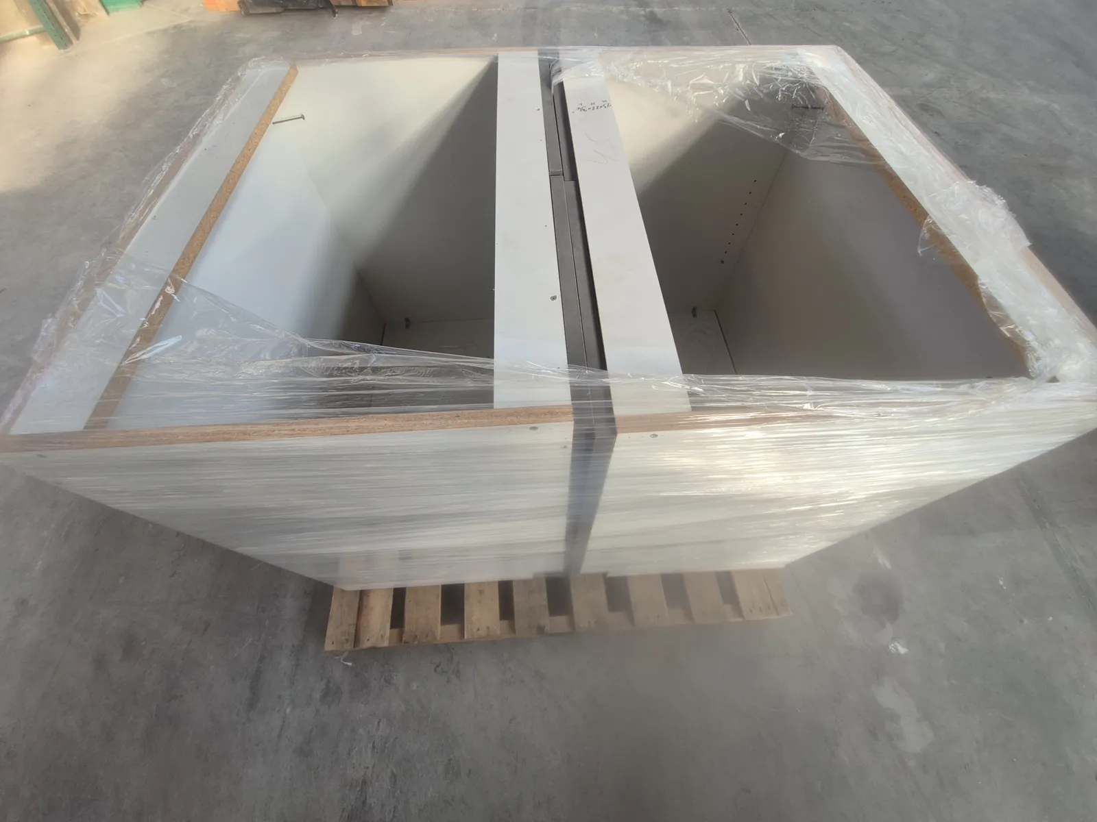 2-33-baer-cabinet-190e92
