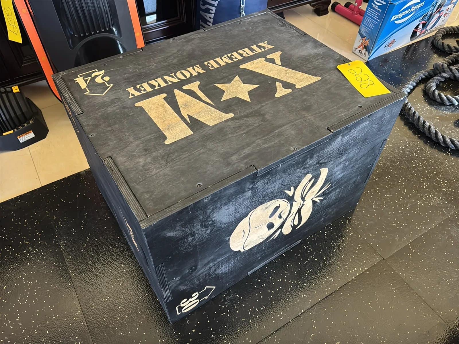 xm-xtreme-monkey-jump-box-20-24-30-e63244