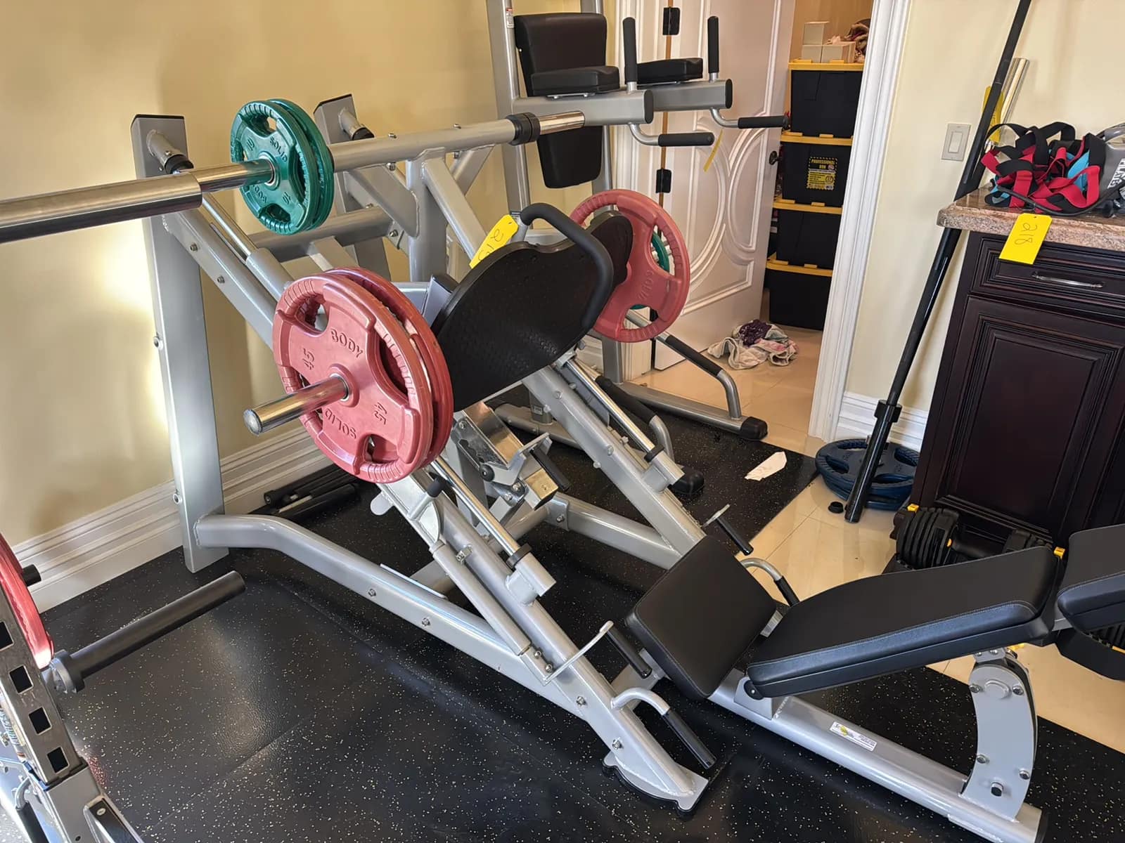 leg-press-machine-56c505
