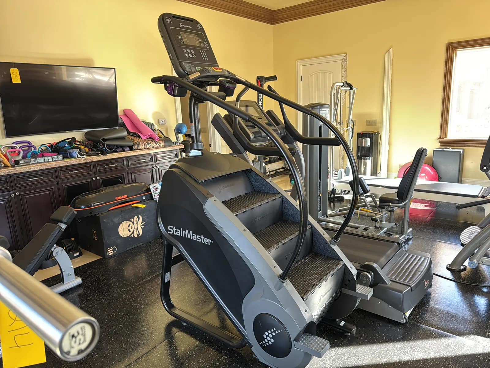stairmaster-machine-57dc8e