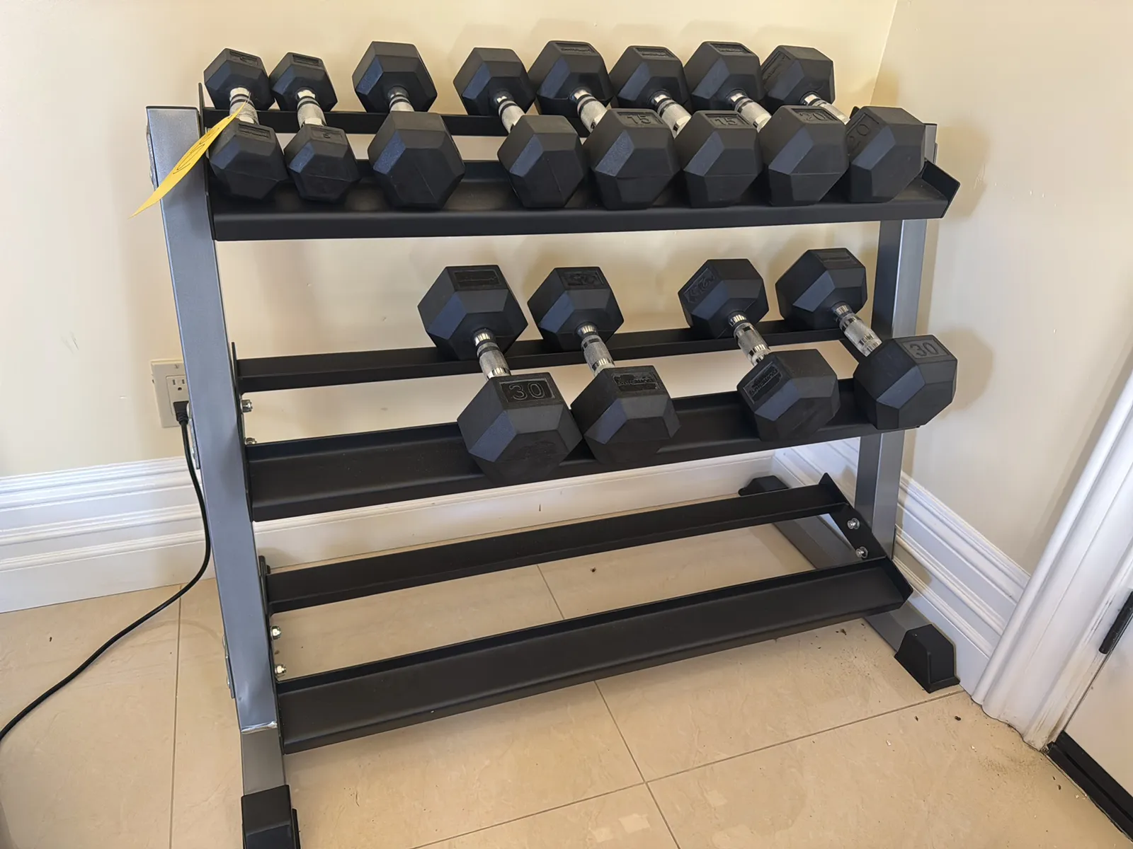 weight-rack-with-assorted-weights-a9bd35