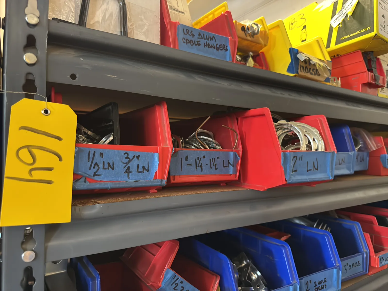 contents-of-1-shelf-assorted-electrical-supply-coupling-hardware-and-more-0164-1792699665672-mvjz3evc