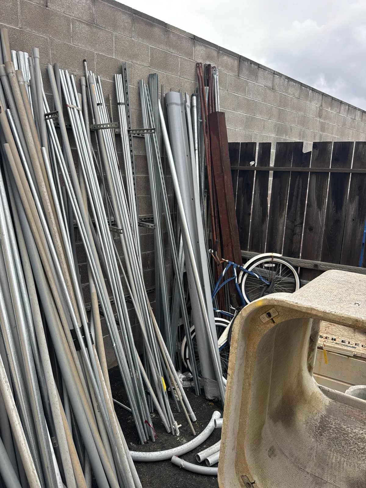 bulk-lot-metal-conduit-scaffolding-crossmembers-and-bikes-10-11-0602-1792699674875-mvjz3lyz