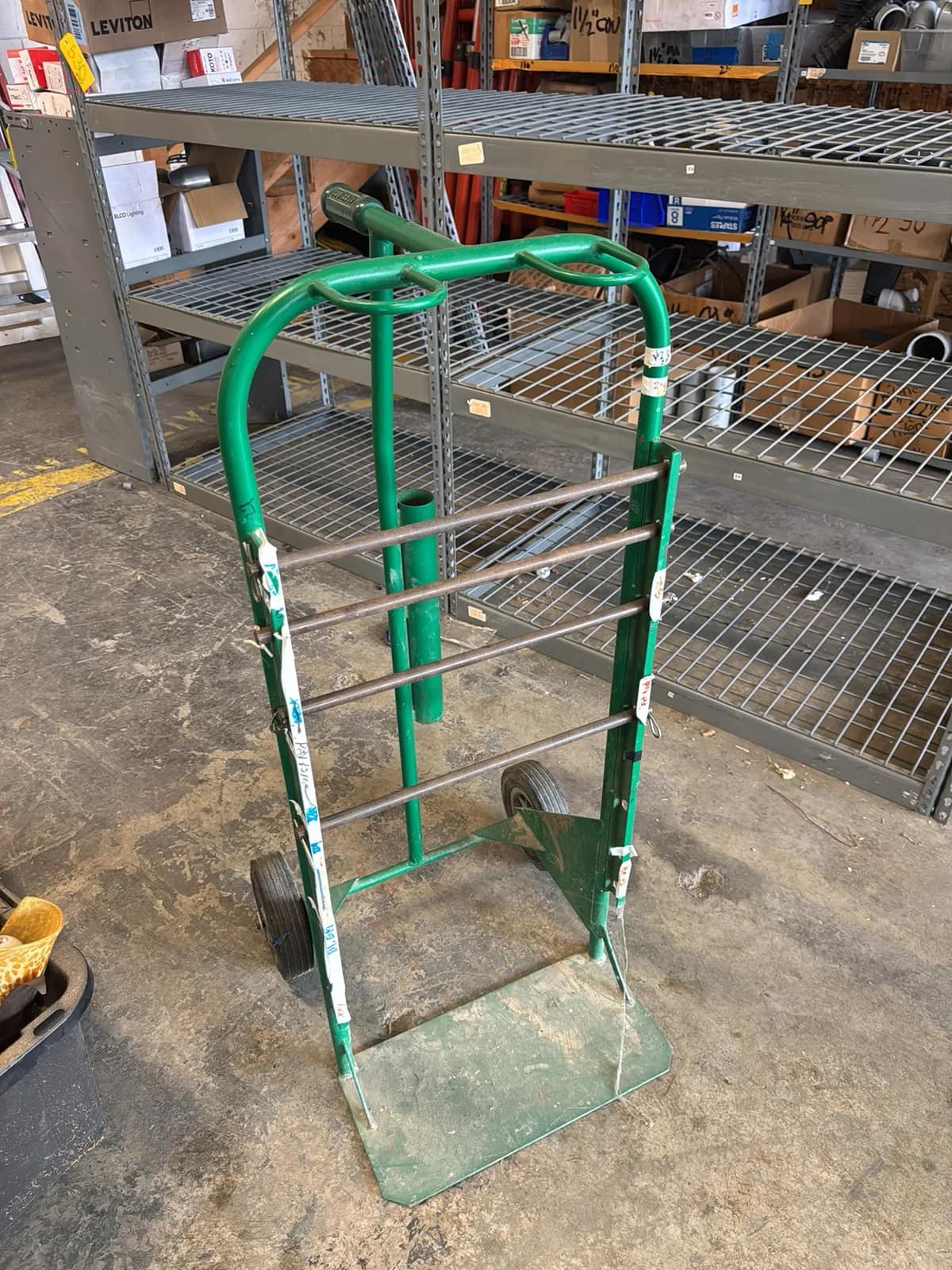 greenlee-wire-hand-truck-0604-1792699679322-mvjz3pei