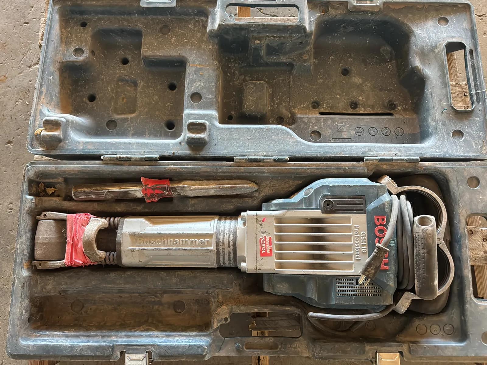bosch-gsh16-corded-jack-hammer-3e2303