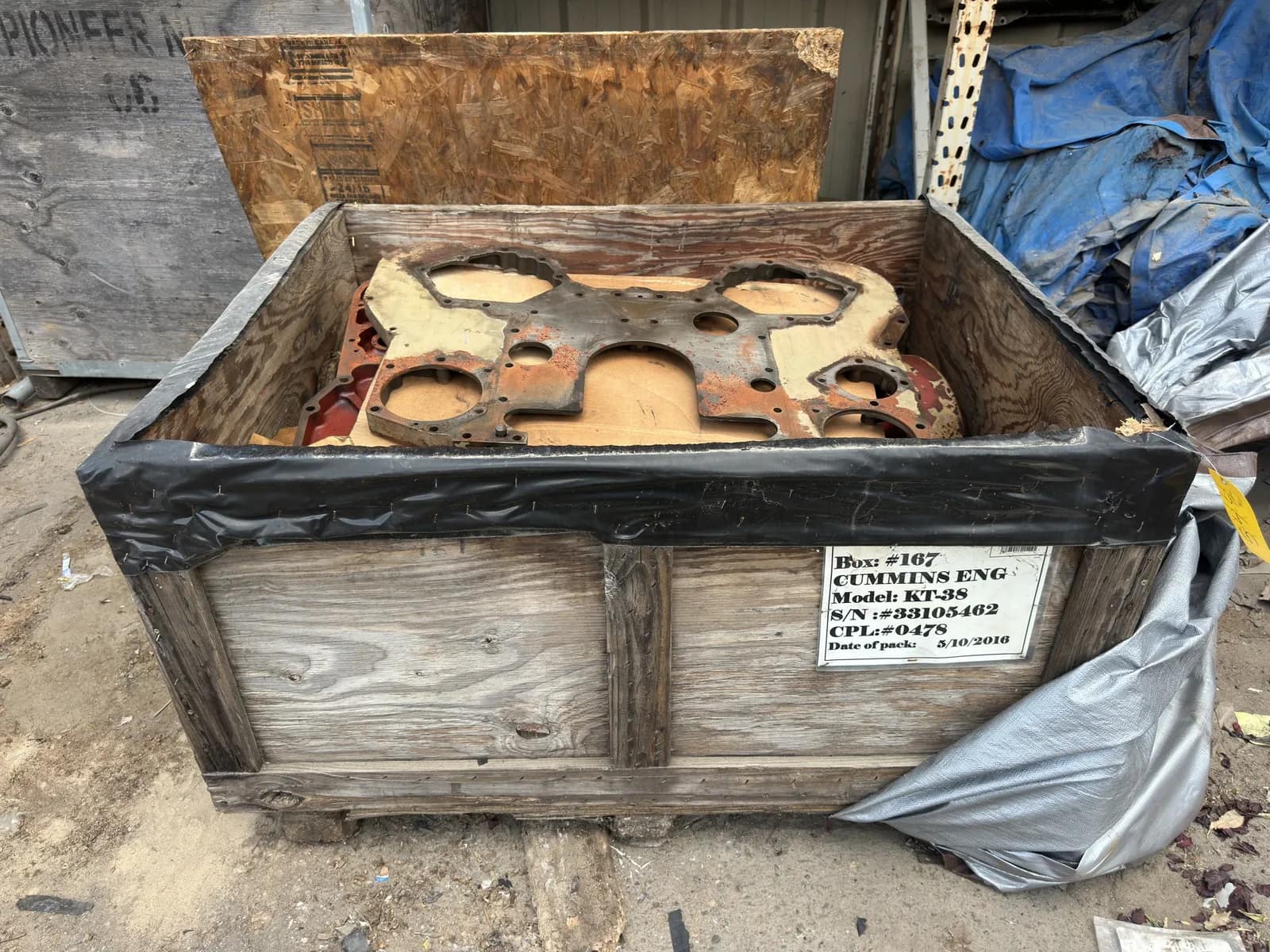 contents-of-crate-assorted-cummins-core-parts-mvtlou9o
