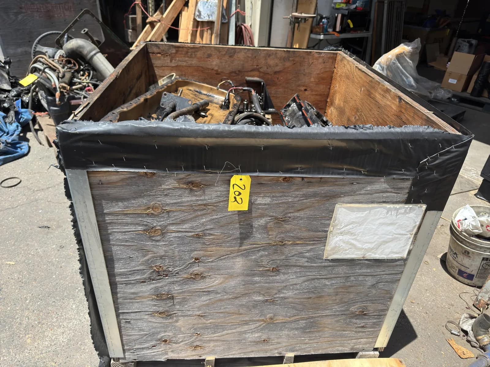 contents-of-bin-assorted-diesel-engine-core-parts-mvtlovgo