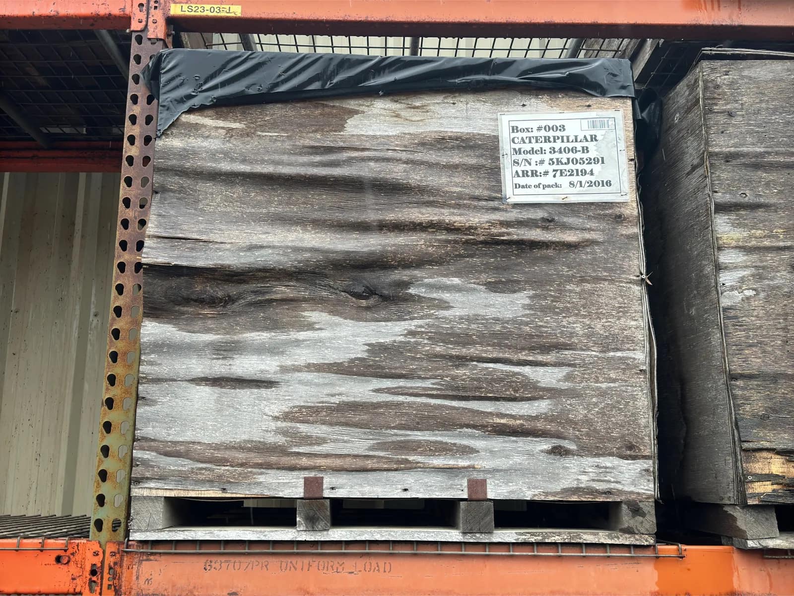 contents-of-crate-assorted-caterpillar-engine-core-parts-mvtloyu6
